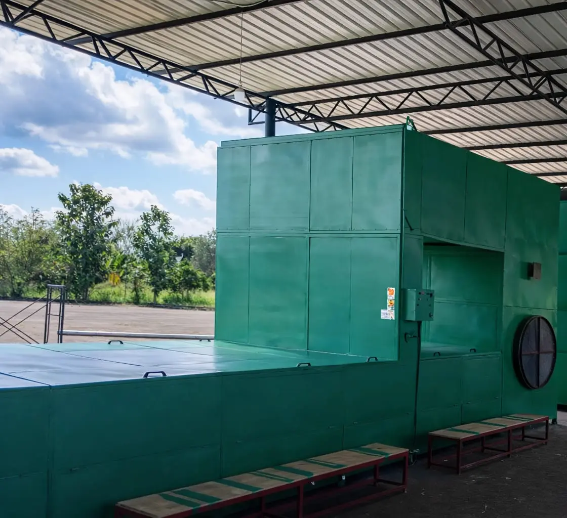 Woodfired flatbed dehydration dryer in Sri Lanka by SaviruTech